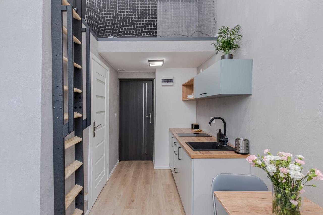 Parkside Fresh Apartments - Old Town Guesthouse - By Upstairs Krakow Exterior photo