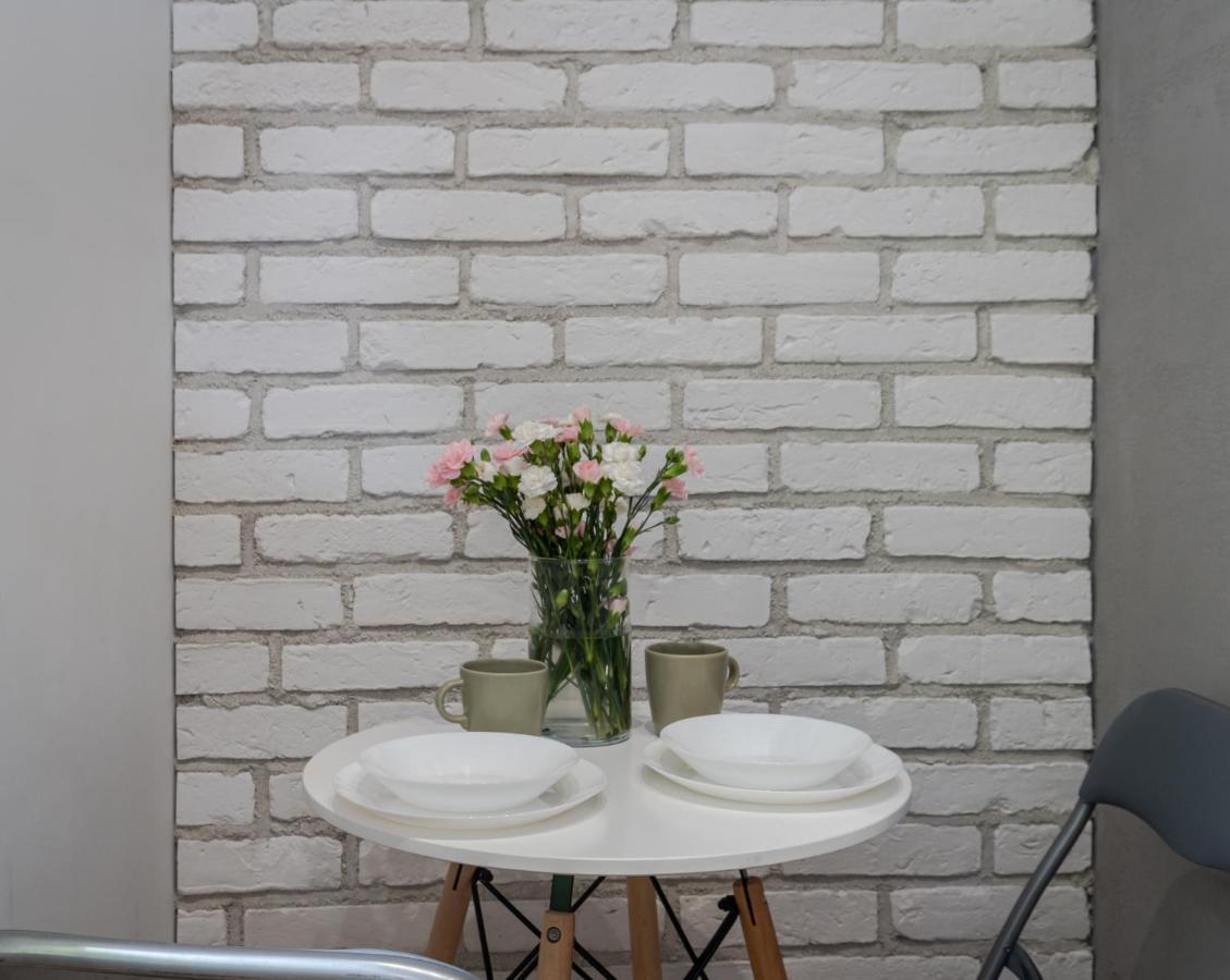 Parkside Fresh Apartments - Old Town Guesthouse - By Upstairs Krakow Exterior photo